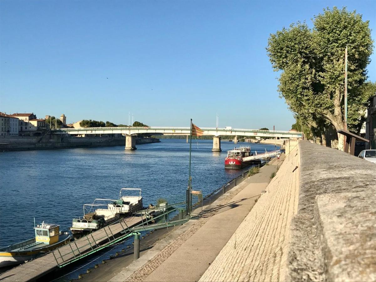 Hotel Porte De Camargue - Les Quais D'Αρλ Εξωτερικό φωτογραφία